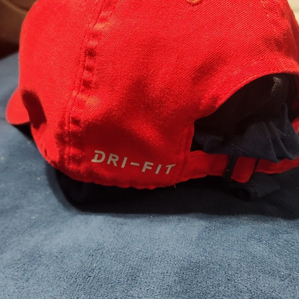 Nike Red Heritage 86 Dri-Fit Baseball Cap